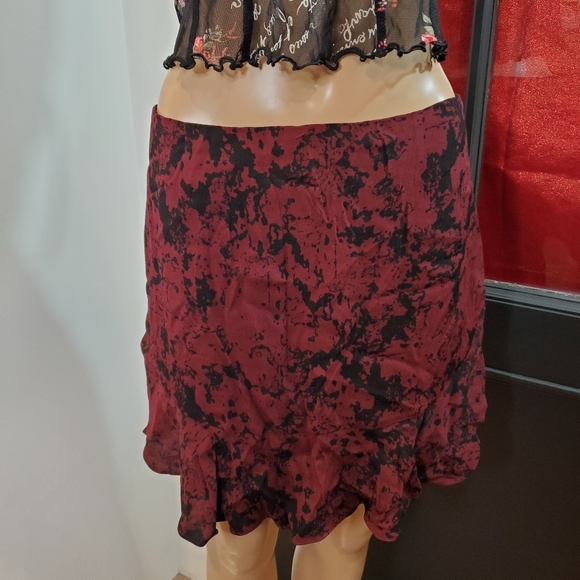 Banana Republic Dark Red Tie Dye Skirt - Picture 1 of 6